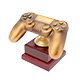 Troféu figura de resina E-Sport Gaming Controller ouro sobre base de madeira de mogno 12,5cm