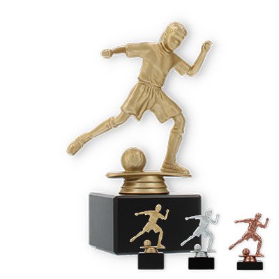 Pokal Kunststofffigur Mädchenfußballerin auf schwarzem Marmorsockel