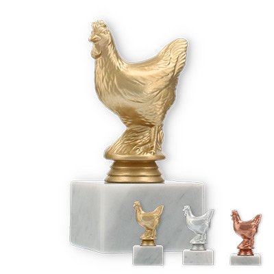 Pokal Kunststofffigur Huhn auf weißem Marmorsockel