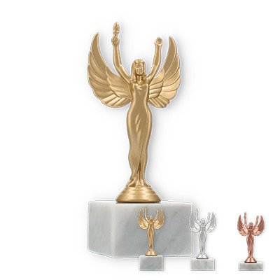 Pokal Kunststofffigur Siegesgöttin auf weißem Marmorsockel