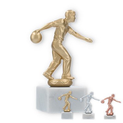 Coppa in metallo con figura di uomo che gioca a bowling su base di marmo bianco